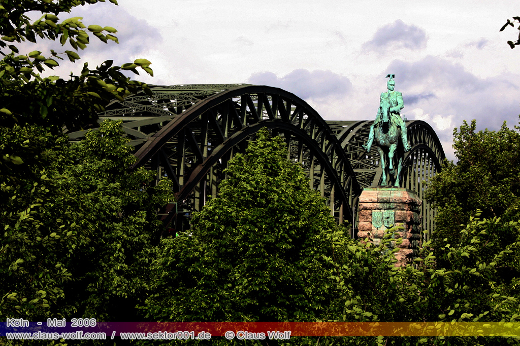 K&ouml;ln, die Hohenzollernbr&uuml;cke und das Reiterdenkmal Kaiser Wilhelm II. von Preu&szlig;en