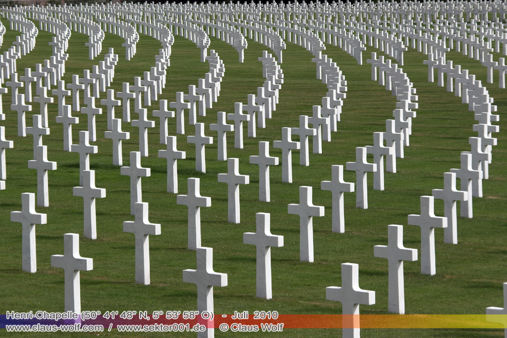 Henri-Chapelle American Cemetery and Memorial ist eine Kriegsgr�berst�tte mit einem Denkmal und liegt in der N�he der historischen belgischen Ortschaft Henri-Chapelle, 18 km s�d�stlich vom Netherlands American Cemetery and Memorial bei Maastricht.