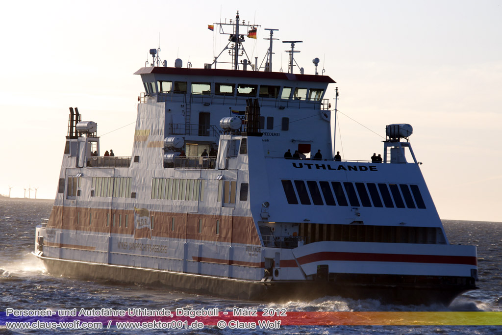 Personen- und Autof&auml;hre Uthlande