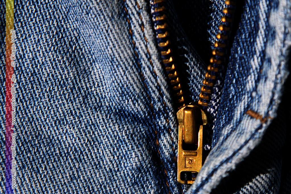 TableTop, Still-Life Studio - &nbsp;: Jeans & Rei&szlig;verschlu&szlig;
