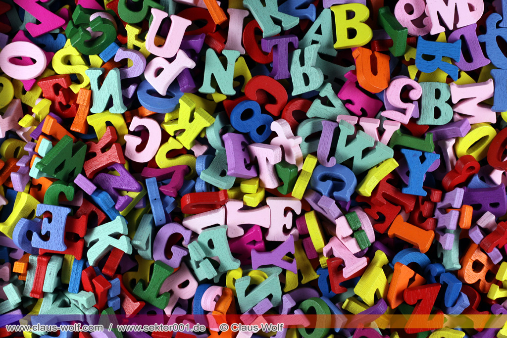 TableTop, Still-Life Studio - &nbsp;: Holzbuchstaben - Norm-Licht (D65) Beleuchtung