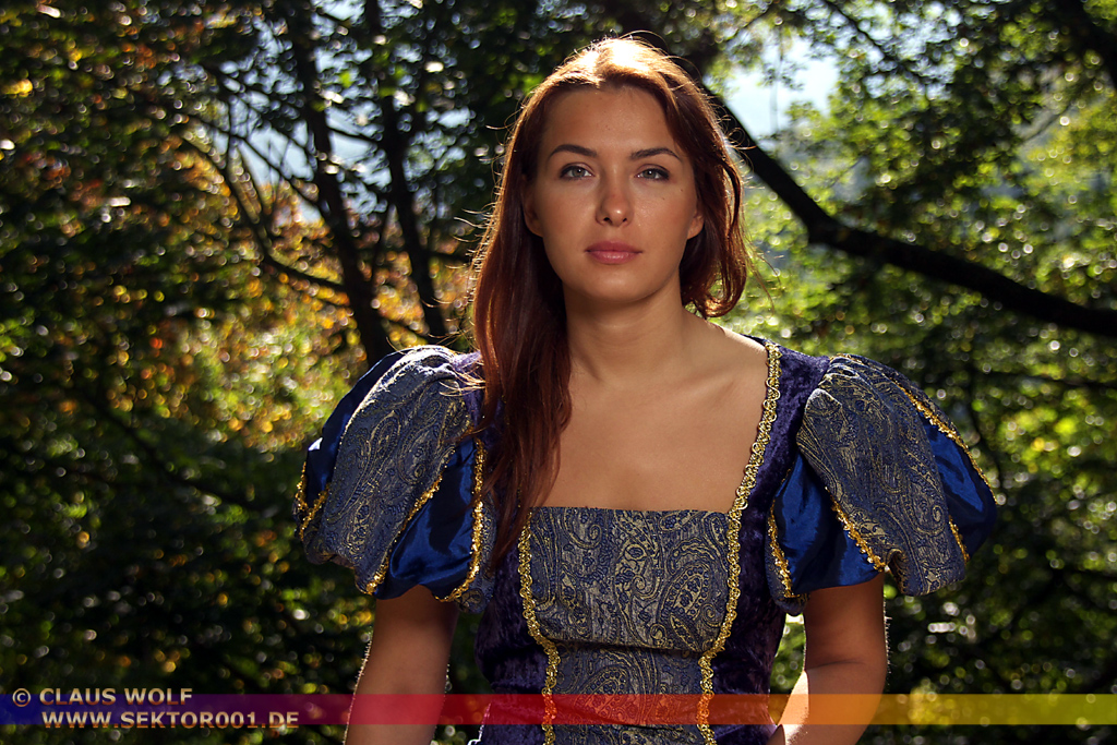 People, Portrait, Fashion, Bodypainting, Studio oder Outdoor - &nbsp;: Model Kamilla Dulna: auf der Burg Berwartstein