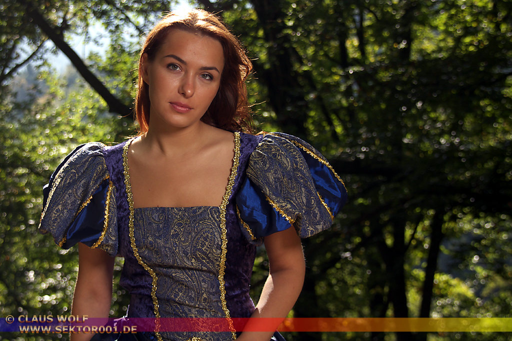 People, Portrait, Fashion, Bodypainting, Studio oder Outdoor - &nbsp;: Model Kamilla Dulna: auf der Burg Berwartstein