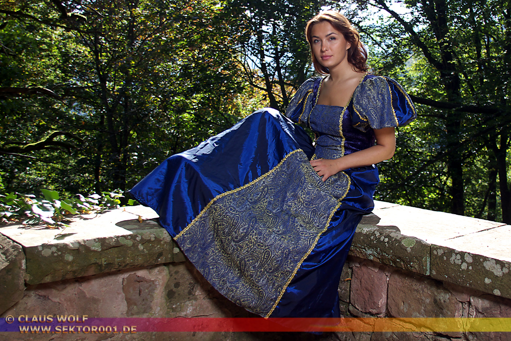 People, Portrait, Fashion, Bodypainting, Studio oder Outdoor - &nbsp;: Model Kamilla Dulna: auf der Burg Berwartstein