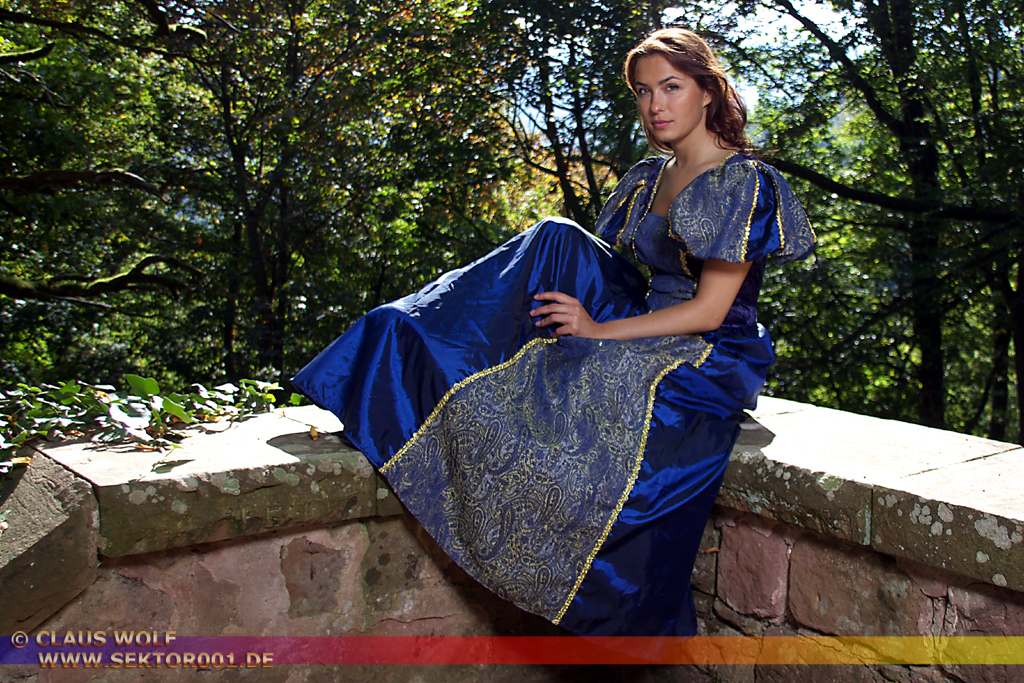 People, Portrait, Fashion, Bodypainting, Studio oder Outdoor - &nbsp;: Model Kamilla Dulna: auf der Burg Berwartstein