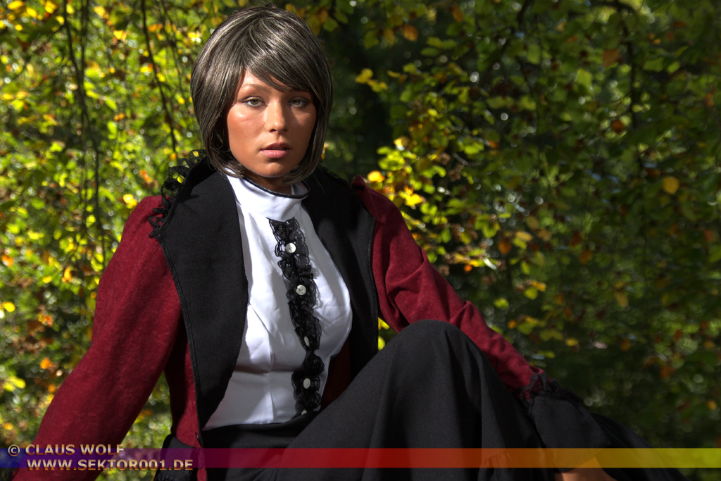 People, Portrait, Fashion, Bodypainting, Studio oder Outdoor - &nbsp;: Model (Dm On) Monika Dulna: auf der Burg Berwartstein